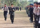 Pimpin-Upacara-Hari-Bhayangkara-ke-77-di-Tapal-Batas,-Kapolres-Belu-Minta-Anggota-Siap-Diri-Amankan-Agenda-Nasional