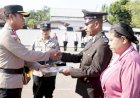 Wujud-Penghargaan,-Kapolres-Belu-Pimpin-Wisuda-Purna-Bakti-Aipda-Purnawirawan-Marciano-Alves
