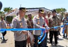 Disambut-Tangis-Haru-Masyarakat-Desa-Benu-Takari,-Kapolda-NTT-Resmikan-Sumur-Bor-di-Desa-Benu