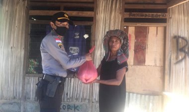 Baksos-di-Hari-Bhayangkara-ke-74,-Polsek-Tasifeto-Timur-Salurkan-Beras-untuk-Masyarakat-Kurang-Mampu