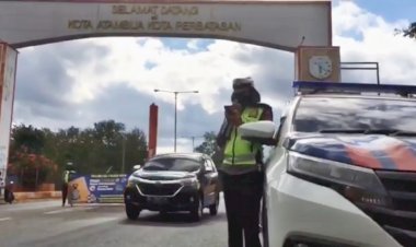 Penerangan-Keliling-di-Batas-Kota,-Sat-Lantas-Polres-Belu-Ajak-Masyarakat-Patuhi-Protokol-Kesehatan