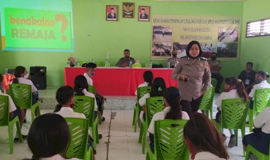 Sosialisasi-Ops-Bina-Kusuma-2020,-Sat-Binmas-Polres-Belu-Selipkan-Pesan-Protokol-Kesehatan-untuk-Pelajar-MPLS-SMA--Kristen