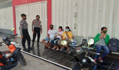 Tetap-Jaga-Jarak-dan-Pakai-Masker,-Pesan-Samapta-Polres-Belu-untuk-Masyarakat-di-Sela-Patroli-Dialogisnya
