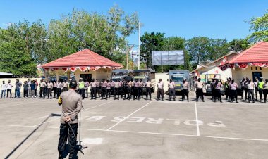 Hari-Terakhir-Pendaftaran-Balon-Kepala-Daerah,-Kapolres-Belu-Beri-Penekanan-ini-ke-Anggota-Pengamanan
