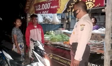 Patroli-Malam,-Anggota-Polsek-Tasifeto-Barat-Terus-Ingatkan-Masyarakat-untuk-Dispilin-Jalani-Prokes-Covid-19