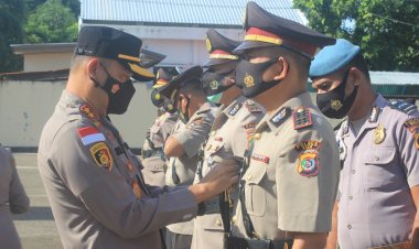 Kapolres-Belu-AKBP-Khairul-Saleh-Pimpin-Sertijab-Wakapolres,-Kasat-Binmas-dan-Kapolsek-Raimanuk