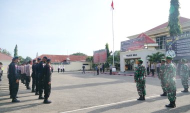 Setelah-Pengamanan-Putusan-MK,-Polres-Belu-Kembali-Turun-Penuh-Amankan-Rapat-Pleno-Penetapan-Paslon-Terpilih