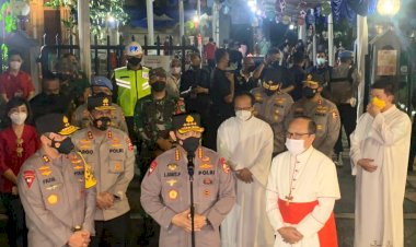 Pastikan-Keamanan-Misa,-Kapolri-Harap-Umat-Kristiani-Ibadah-Dengan-Tenang