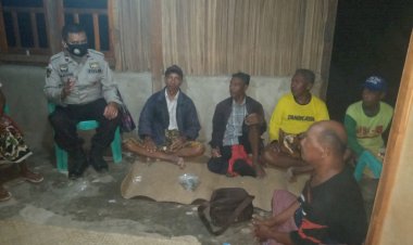 Patroli-Malam,-Anggota-Polsek-Raimanuk-Imbau-Masyarakat-Jaga-Kamtibmas-dan-Patuhi-Prokes-di-Tengah-Pandemi