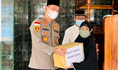 Safari-Ramadhan-di-Mesjid-Al-Ikhlas,-Kapolres-Belu-Tatap-Muka-dan-Bagi-Paket-Sembako-untuk-Kaum-Dhuafa-dan-Mualaf