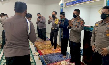 Terapkan-Prokes,-Polres-Belu-Gelar-Binrohtal-dan-Halal-Bihalal-Idul-Fitri-1442-H