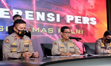 Panglima-dan-Kapolri-Hari-Ini-Akan-Tinjau-Vaksinasi-di-Bandung,-Kudus-dan-Bangkalan