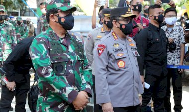 Blusukan-Ke-Bandung,-Kapolri-dan-Panglima-Mapping-Kebutuhan-Masyarakat-Dampak-PPKM-Darurat