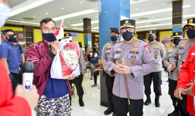 30-Tahun-Mengabdi,-Alumni-Akpol-91-dan-Mahasiswa-Gencarkan-Vaksinasi-Percepat-Herd-Immunity