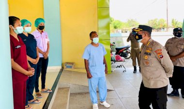 Tutup-Kunjungan-Kerja-di-Belu,-Irwasda-Polda-NTT-Cek-Tempat-Isolasi-Mandiri-Pasien-Covid-19