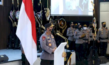 Lantik-AS-SDM,-Kapolda-Aceh-dan-Kadiv-TIK,-Kapolri:-Dukung-dan-Tuntaskan-Program-Pemerintah-Tangani-Covid-19