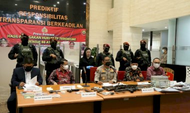 Tangkap-53-Terduga-Teroris-di-11-Provinsi,-Polri-Paparkan-Sumber-Pendanaan-Kelompok-JI