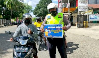 Video:-Penling-di-Simpang-Lima,-Sat-Lantas-Polres-Belu-Imbau-Masyarakat-Tertib-5-M-dan-Tertib-Berkendara