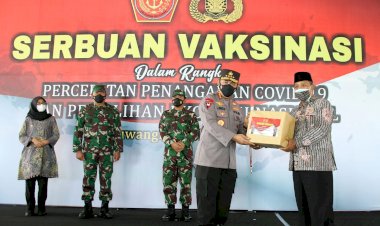 Gandeng-PCNU-Banyuwangi,-Kapolri-Kejar-Target-70-Persen-Vaksinasi-Presiden-Jokowi