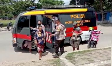 Kejar-Target-100-Persen,-Satuan-Binmas-Polres-Belu-Kompak-Bergerak-Antar-Jemput-Warga-yang-Siap-Di-Vaksin,-Cek-Videonya