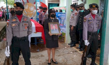 Bertugas-di-Polres-Belu-hingga-Pensiun-di-Tim-Tim,-Simak-Rekam-Jejak-Karir-Pelda-(Purn)-Thomas-Mau-Yang-Dimakamkan-Secara-Kedinasan