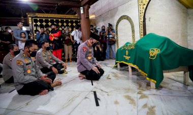 Buya-Syafii-Maarif-Meninggal-Dunia,-Kapolri:-Kita-Kehilangan-Tokoh-dan-Bapak-Bangsa