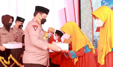 Waka-Polri-Letakan-Batu-Pertama-Pembangunan-Masjid-di-Kediri