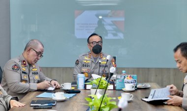 Sambut-Hari-Bhayangkara-2022,-Polri-Gelar-Lomba-Menembak-Bersama-Pati-TNI-Polri-dengan-Insan-Pers