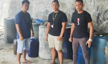 Gerebek-Sebuah-Gudang-di-Kuneru,-Polres-Belu-Bongkar-Penimbunan-Ribuan-Liter-BBM-Solar-Bersubsidi