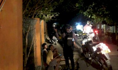 Jalankan-Rutinitasnya-di-Akhir-Pekan,-Turjawali-Samapta-Polres-Belu-Bergerak-Imbau-Masyarakat-Jaga-Kamtibmas