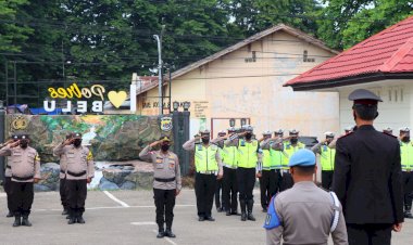 Dengan-Semangat-Bersatu-Bangun-Bangsa,-Polres-Belu-Gelar-Upacara-Peringatan-Sumpah-Pemuda-ke-94
