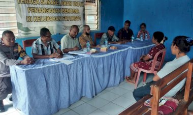 Bersama-Hakim-Perdamaian-Kelurahan,-Bhabinkamtibmas-Fatukbot-Polres-Belu-Mediasi-Kasus-Pencemaran-Nama-Baik