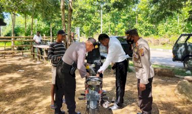Pastikan-Masyarakat-Tidak-Kantongi-Barang-Terlarang,-Satgas-Ops-Pekat-Polres-Belu-Gelar-Razia-Kendaraan-di-Batas-Kota