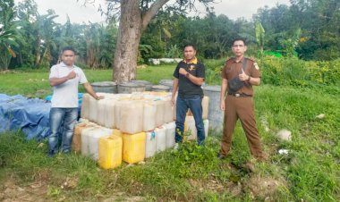 Berkas-Perkara-Lengkap,-Polres-Belu-Serahkan-Tersangka-dan-Barang-Bukti-Kasus-Penyalahgunaan-BBM-Bersubsidi-ke-Pihak-Kejaksaan