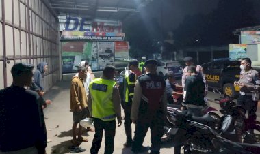 Gelar-Patroli-Hingga-Dini-Hari,-Kembali-Personel-Gabungan-Polres-Belu-Bubarkan-Remaja-yang-Nongkrong-Hingga-Larut-Malam