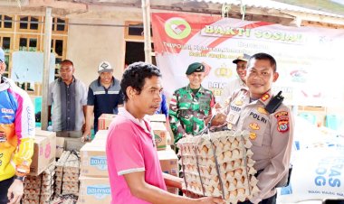 Sinergi-Ringankan-Beban-Sesama,-Polres-Belu-Bersama-TNI,-Kejaksaan-dan-ATC-Salurkan-Bantuan-untuk-Korban-Longsor-di-Dua-Kecamatan