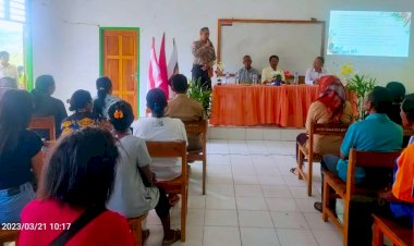 Sosialisasi-Kamtibmas-di-SMAN-4-Atambua,-Sat-Binmas-Polres-Belu-Sebut-Peran-Aktif-Orangtua-Ampuh-Cegah-Kenakalan-Remaja