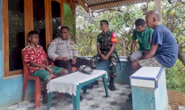 Ada-Gangguan-Kamtibmas-Segera-Lapor-Kami,-Pesan-Bhabinkamtibmas-Polres-Belu-dan-Babinsa-TNI-Saat-Sambang-ke-Warga-Binaannya