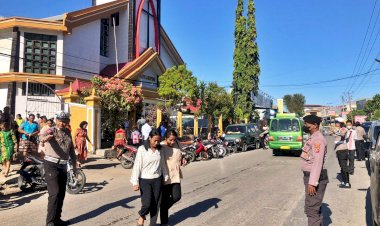 Peringatan-Kenaikan-Isa-Almasih-2023,-Polres-Belu-Bersama-Jajaran-Turun-ke-Gereja-Jamin-Ibadah-Berjalan-Aman-dan-Nyaman