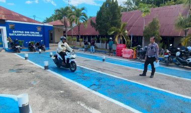 Ujian-Praktik-SIM-C-Terbaru-Resmi-Diterapkan,-Komitmen-Sat-Lantas-Polres-Belu-Permudah-Masyarakat-Mendapatkan-SIM