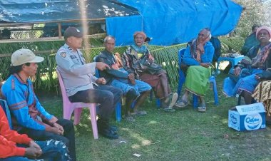 Puncak-Musim-Kemarau-Disertai-Angin,-Bhabinkamtibmas-Polres-Belu-Imbau-Warga-Rubah-Kebiasaan-Buka-Lahan-Pertanian-dengan-Cara-Membakar