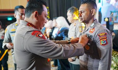 Membanggakan,-Bripka-Nasrul-Anggota-Polres-Belu-Terima-Pin-Emas-dari-Kapolri-Berkat-Kegigihannya-Sulap-Lahan-Tidur-Jadi-Lahan-Produktif