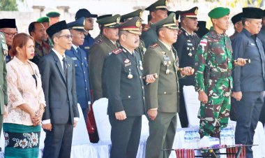 Peringatan-Hari-Pahlawan-Tahun-2023,-Kapolres-Belu-Hadiri-Upacara-Ziarah-Rombongan-di-Taman-Makam-Pahlawan-Seroja