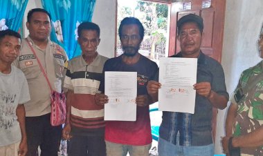 Bersama-Babinsa-dan-Hakim-Perdamaian-Desa,-Bhabinkamtibmas-Polres-Belu-Mediasi-Sengketa-Tanah-di-Desa-Sadi