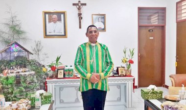 Pesan-Uskup-Atambua-di-Momen-Natal-2023:-Mari-Rawat-Kebersamaan-Dalam-Pesta-Demokrasi-untuk-Wujudkan-Indonesia-Emas