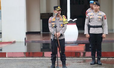 Tegas,-Kapolres-Belu-Larang-Anggota-Bawa-Senjata-Api-Saat-Pengamanan-TPS-Pemilu-2024