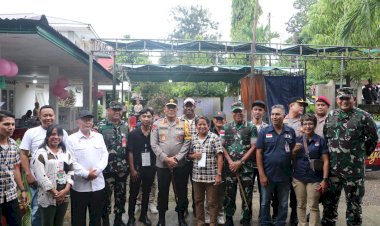Pastikan-Pemilu-Berjalan-Lancar-di-Kota-Kupang,-Kapolda-NTT-Irjen-Pol.-Daniel-Tahi-Monang-Silitonga-Cek-TPS