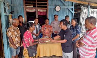 Bersama-RT-dan-Tokoh-Masyarakat,-Bhabinkamtibmas-Manumutin-Polres-Belu-Mediasi-Kasus-Pengancaman-dan-Perusakan