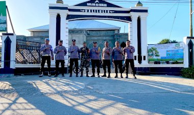 Bersinergi,-Polsek-Tasifeto-Barat-bersama-Koramil-Halilulik-Turun-ke-MasjidAl-Ikhlas-Amankan-Sholat-Idul-Adha-1445-H