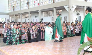 Hadir-di-Belu,-Uskup-Militer-Indonesia-Ignatius-Kardinal-Suharyo-Lantik-Pengurus-Dewan-Pastoral-TNI-Polri-Keuskupan-Atambua